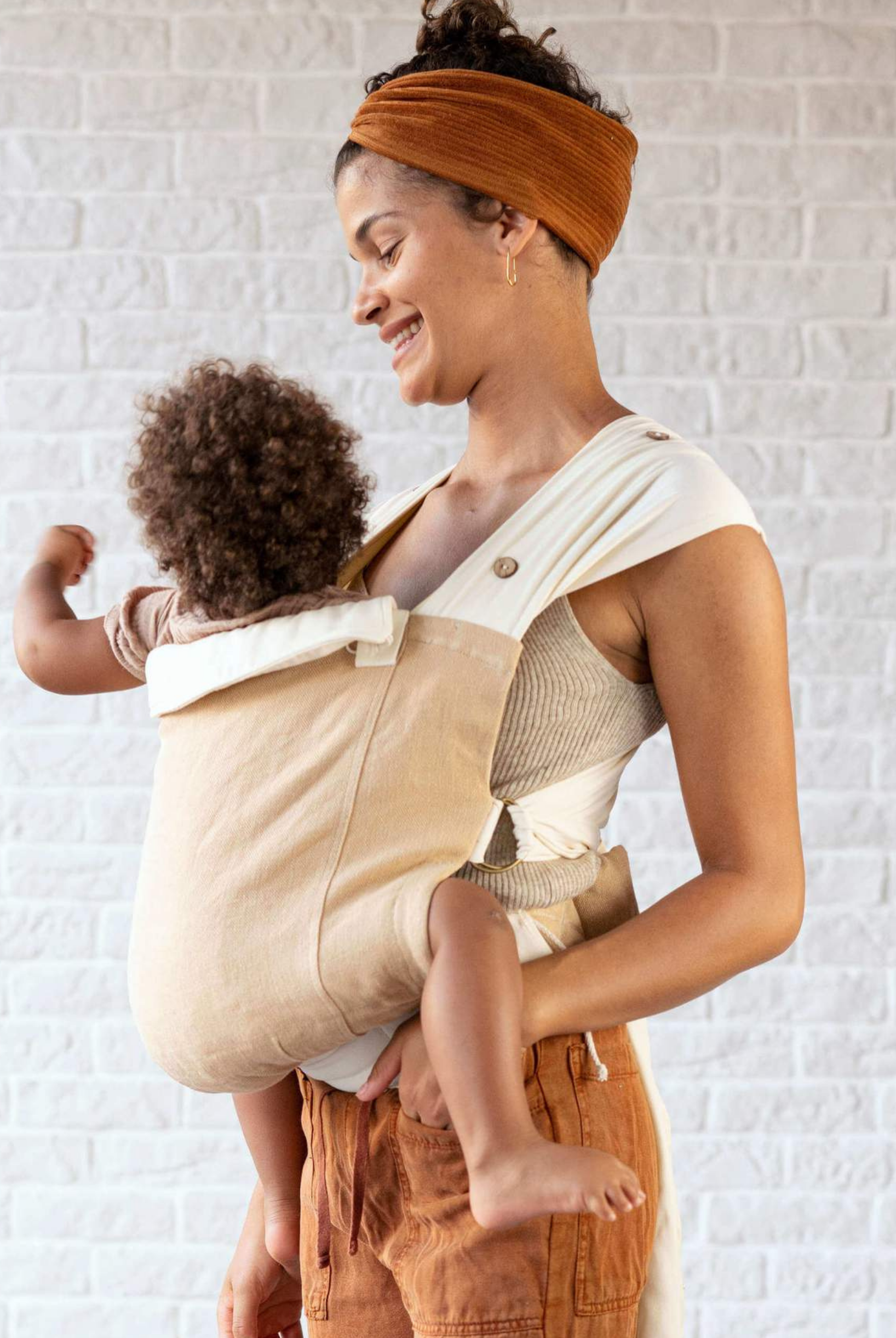 Warm Sand Sling Babytrage