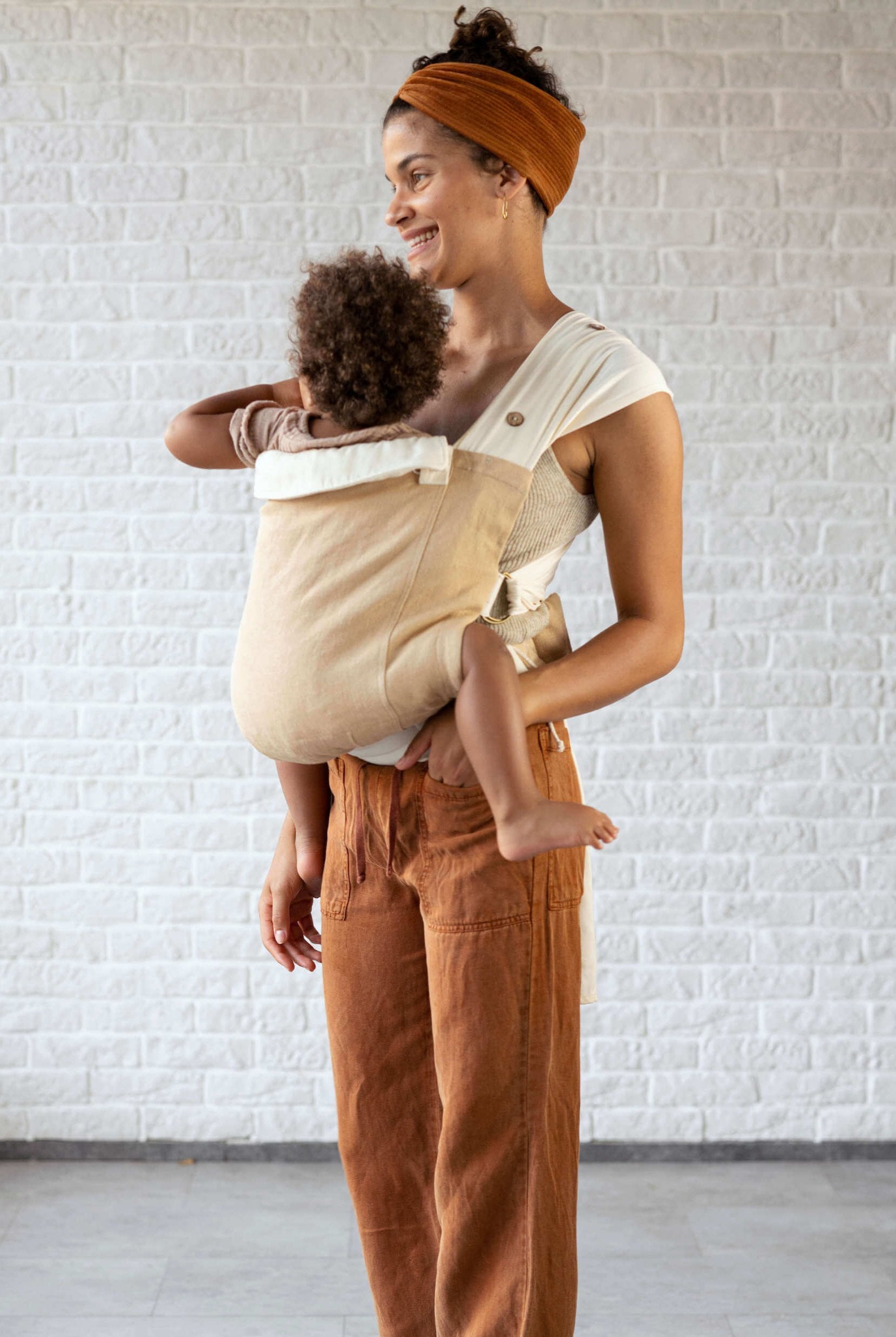 Warm Sand Sling Babytrage